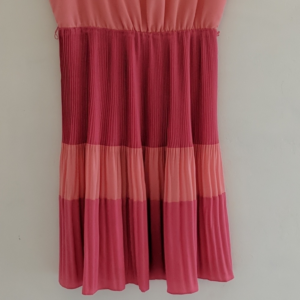 Dress - Picture 6 of 8